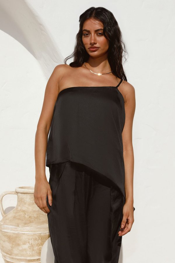 Moving In Crop Top Black