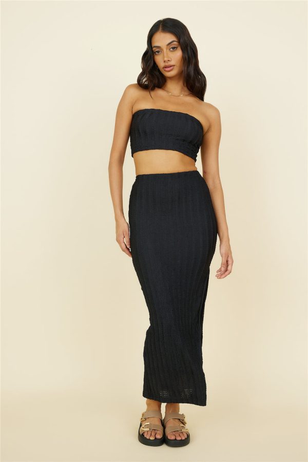 Poolside Adventure Crop Top Black - Image 4